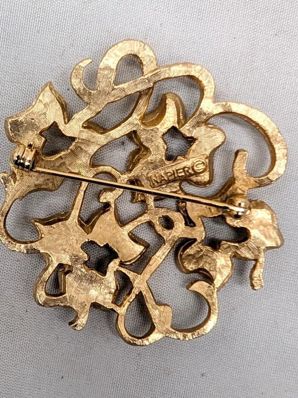 Vintage 1960s Signed Napier Goldtone Ivy Brooch